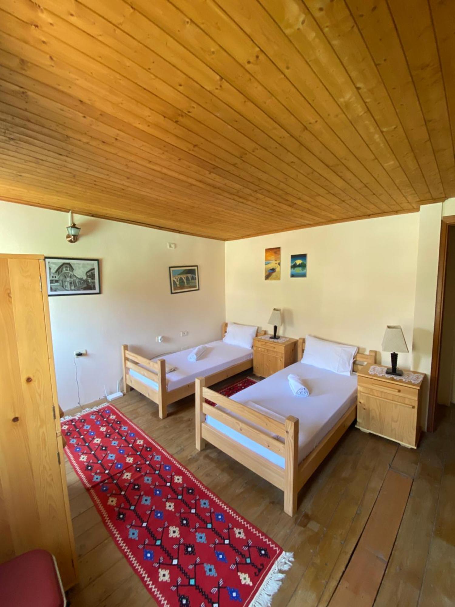 Teo'S Guest House Берат Экстерьер фото