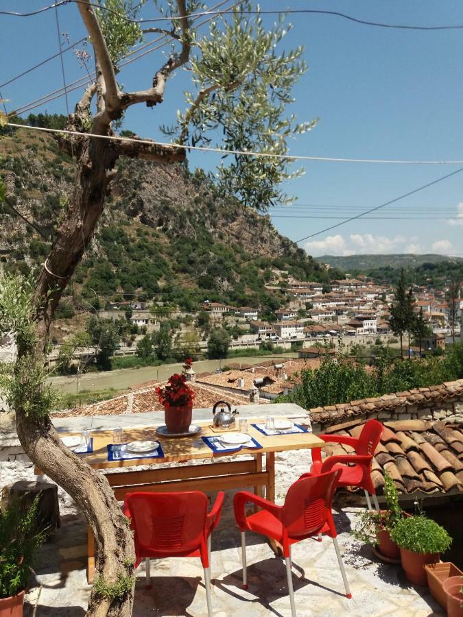 Teo'S Guest House Берат Экстерьер фото